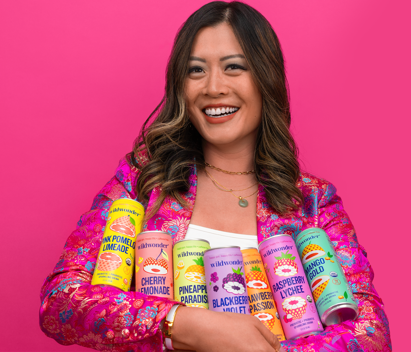 Rosa Li holding Wildwonder drinks